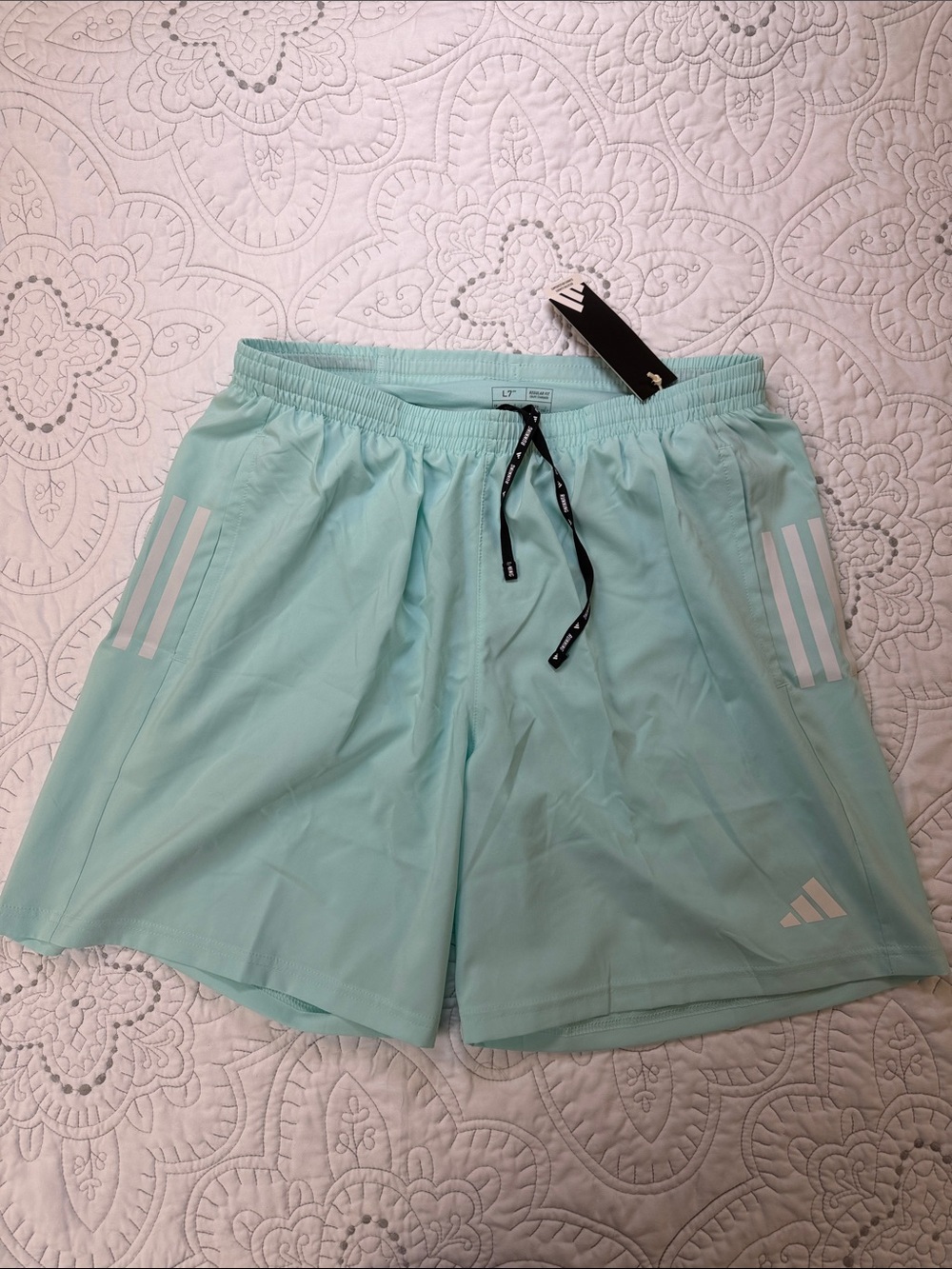 adidas NWT Mint Green Athletic Shorts w/ Drawstring - Men’s Large 7” Inseam